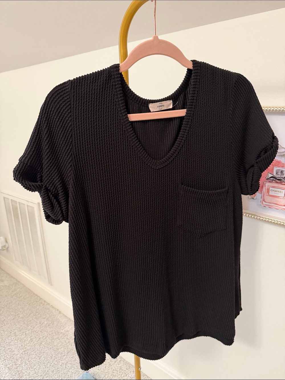 entro Black V-Neck Short Sleeve Pocket Knit Top